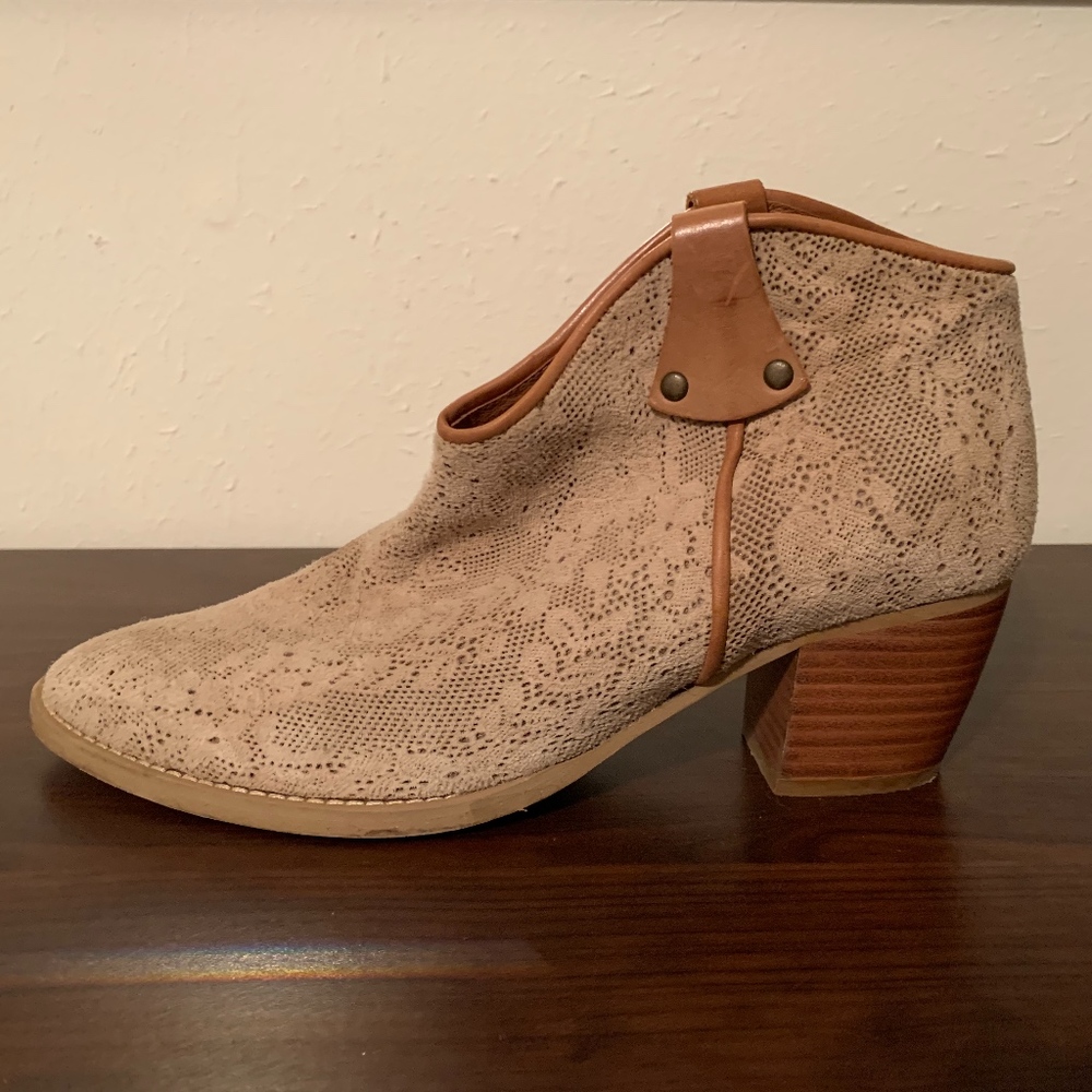Anthropologie Lace Booty